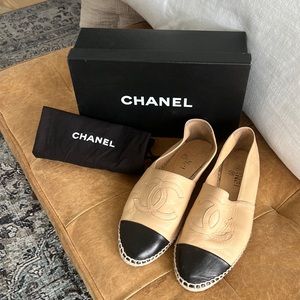 100% Auth a Chanel Beige Flat Espadrilles size 42